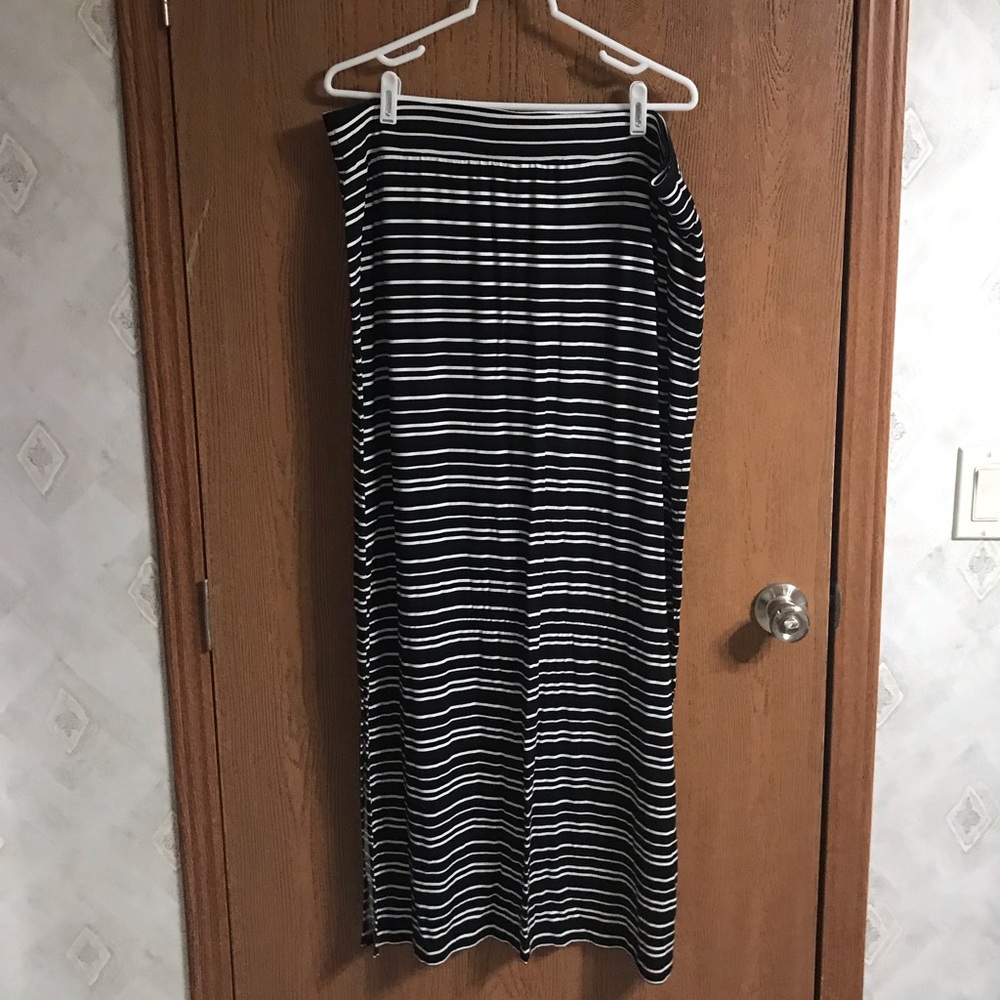 Striped maxi skirt
